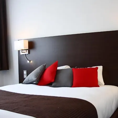 Centre Gare Hotell 3*