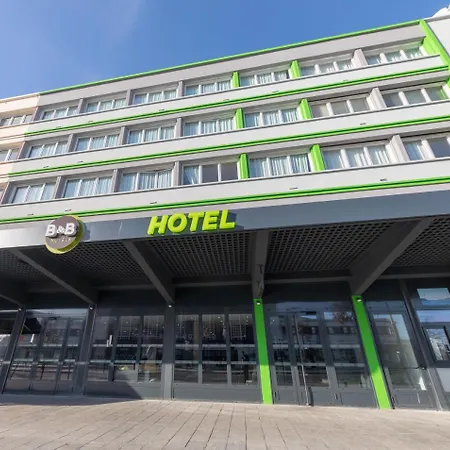 Centre Gare Hotell 3*